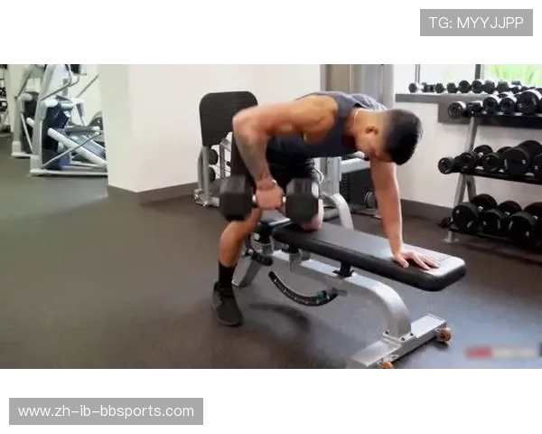 高拉力训练器的使用技巧与增强肩部力量