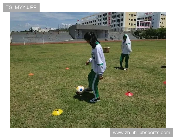 足球弹力绳练习是否对球员比赛中快速起动与回追能力有帮助